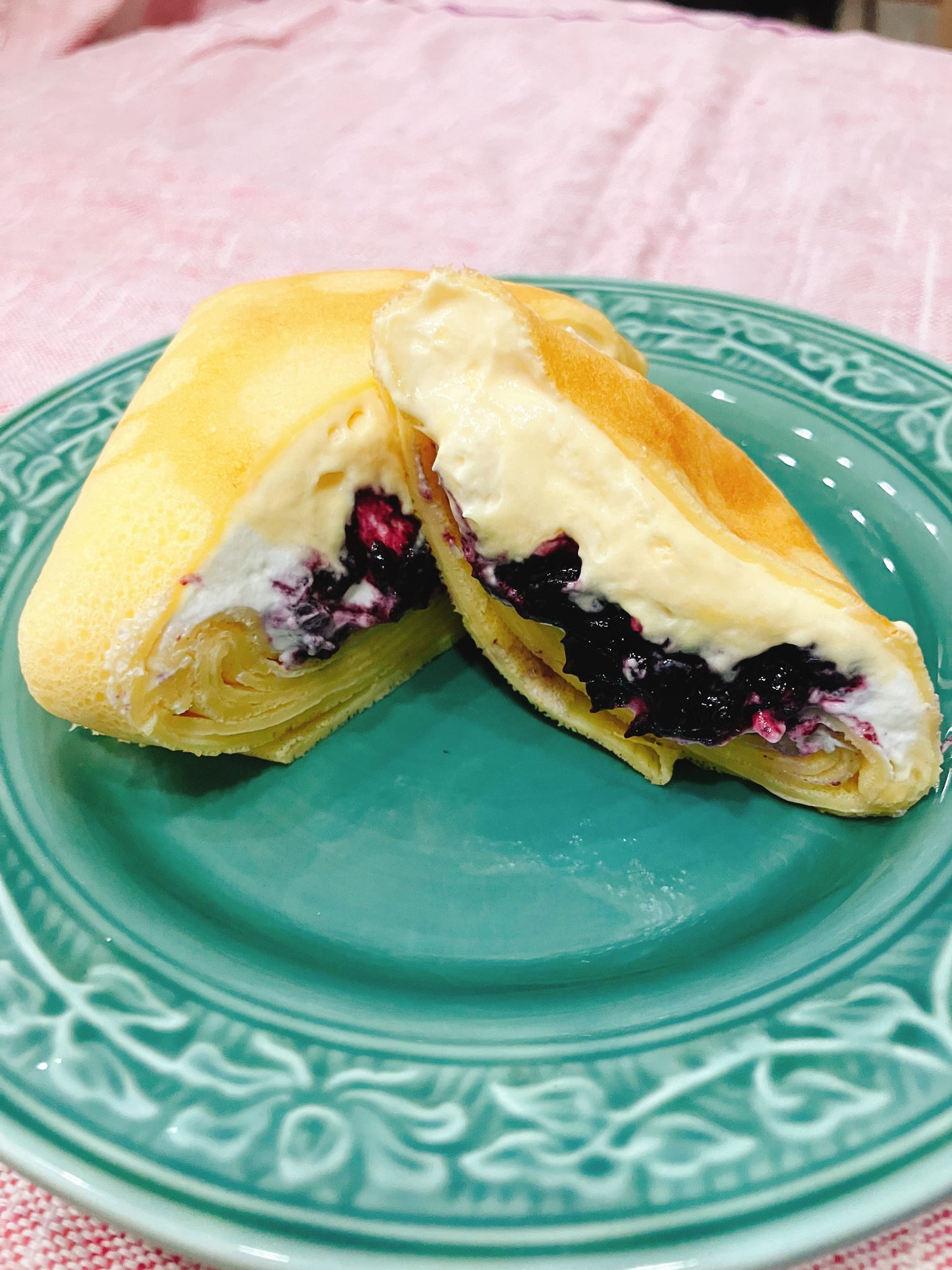 クレープ　ブルーベリー　Crepe Blueberry